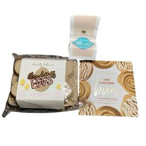 Beauty Bakerie Bundle The Chosen Bun Palette Setting Powder Blending Sponges